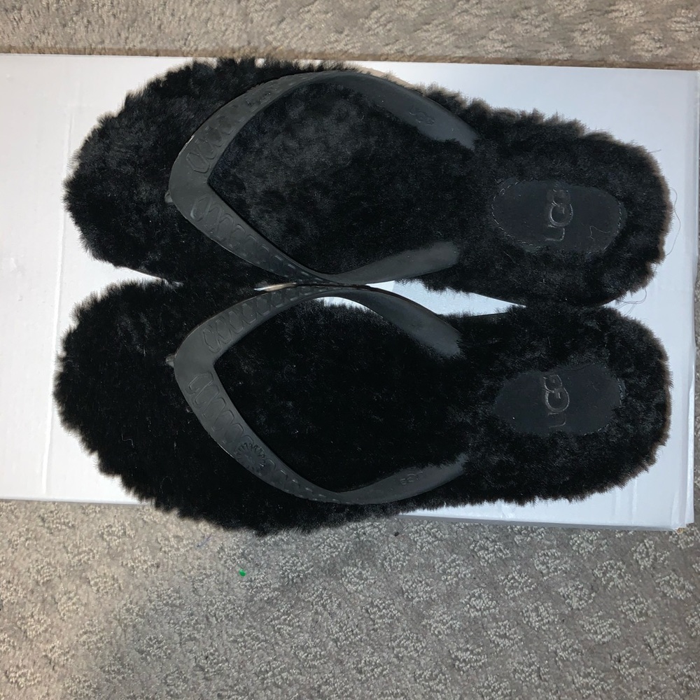 Ugg flip flop